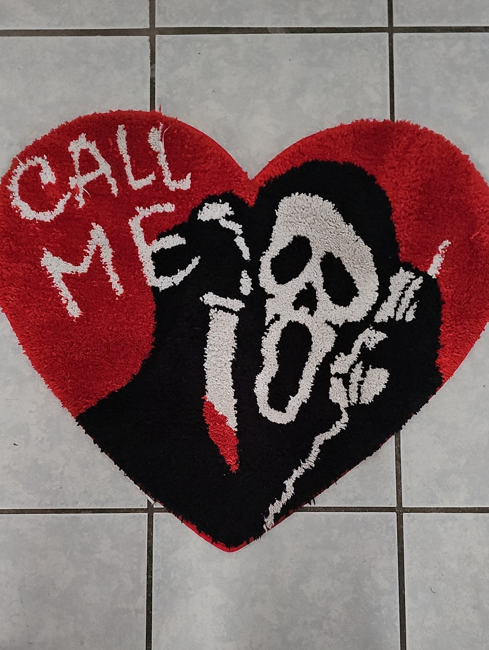 Heart-Shaped Ghost Face Call Me Accent Rug